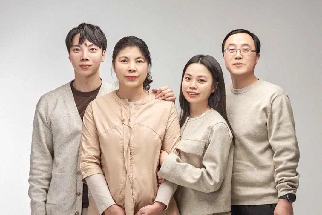 완성된 가족사진